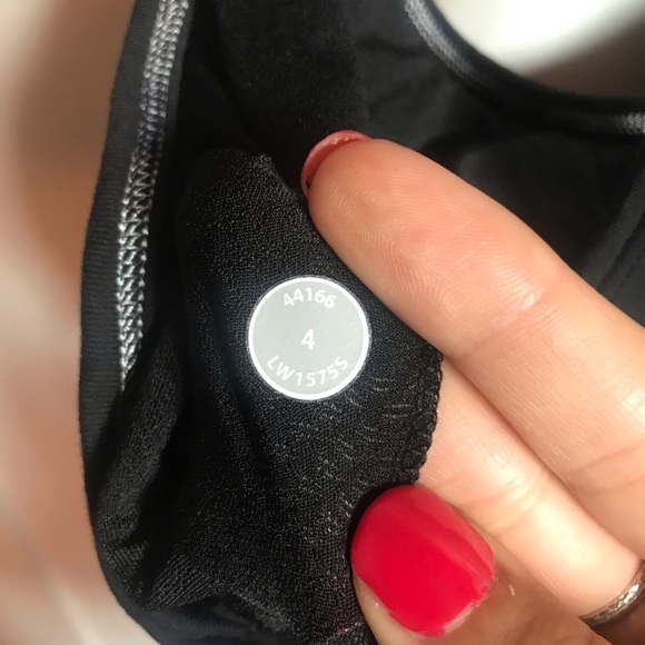 Lululemon Black Athletic Workout Tank Top - Picture 8 of 8